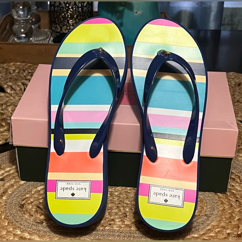 Bold Kate Spade Multicolor Platform Flip Flops - Picture 3 of 7